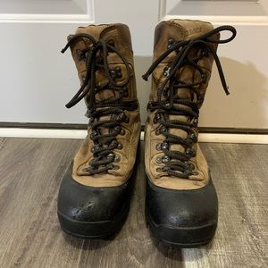 Men’s Danner Work Boots Size 13 Thinsulate Vibram